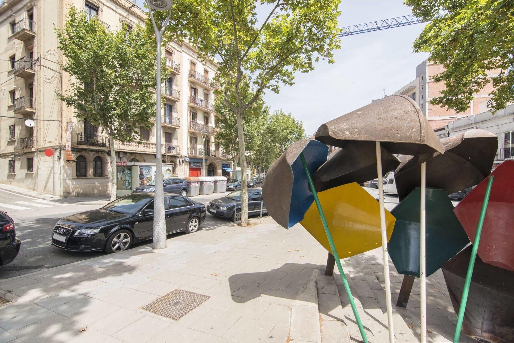 Happy People Gaudi Sant Pau Apartments Barcelona Ngoại thất bức ảnh